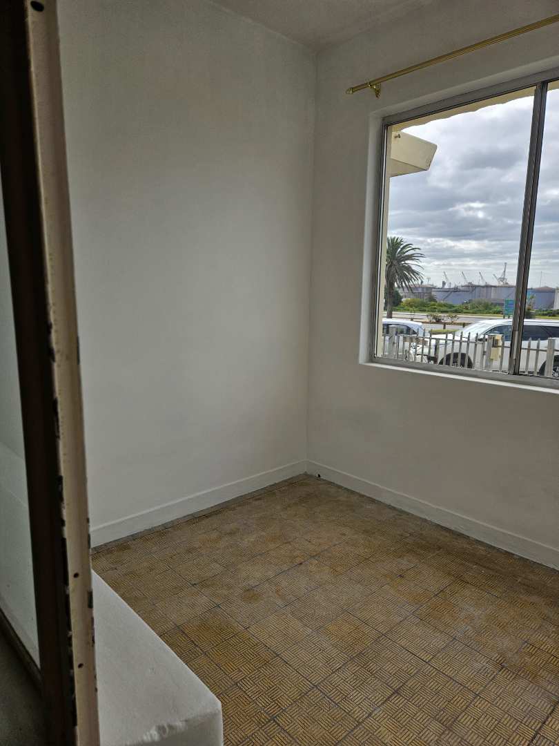 To Let 2 Bedroom Property for Rent in Humewood Eastern Cape